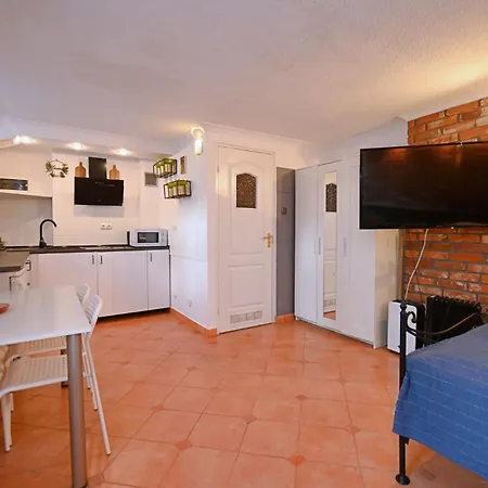 Lejlighed Victus Underground Near The In By Renters Sopot